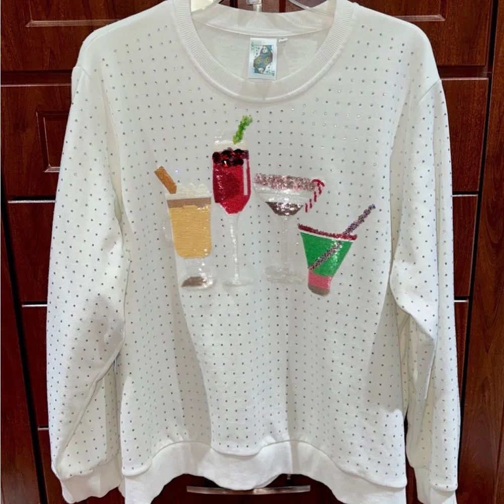 🍸🍹Queen Of Sparkles L Holiday Cocktails Sequin & Rhinestones Sweatshirt EUC - Picture 1 of 10